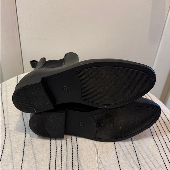 A new day black rain boots - Picture 4 of 5